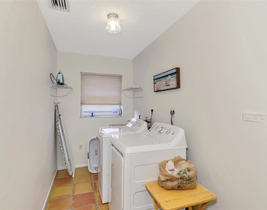 4946 Commonwealth Drive - Photo Thumbnail 42