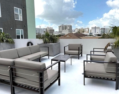 1659 2nd Street - Photo Thumbnail 10