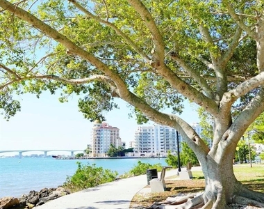 1659 2nd Street - Photo Thumbnail 13