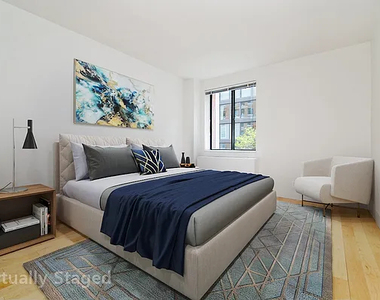 West 53rd Street - Photo Thumbnail 2