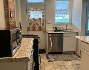 518 Belgreen Pl - Photo Thumbnail 8