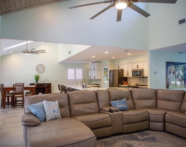 900 Cosmos Court - Photo Thumbnail 8