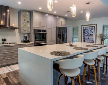 661 W Rambling Drive - Photo Thumbnail 13