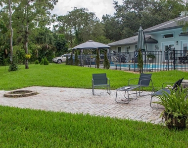 661 W Rambling Drive - Photo Thumbnail 5