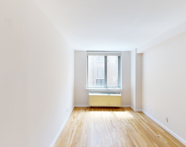 120 W. 21st - Photo Thumbnail 3