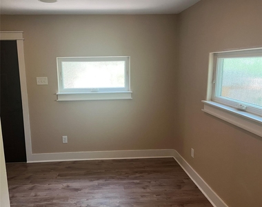 15303 Texas St - Photo Thumbnail 7