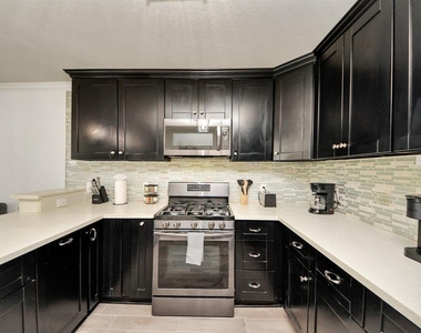 11754 Green Coral Drive - Photo Thumbnail 8