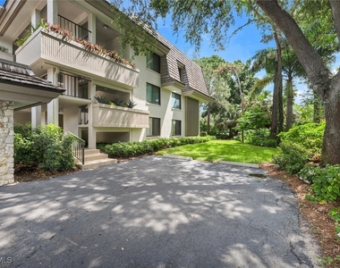 5950 Pelican Bay Boulevard - Photo Thumbnail 17