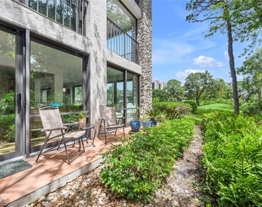 5950 Pelican Bay Boulevard - Photo Thumbnail 14