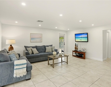 339 Landmark Street - Photo Thumbnail 3