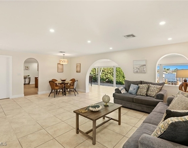 339 Landmark Street - Photo Thumbnail 4