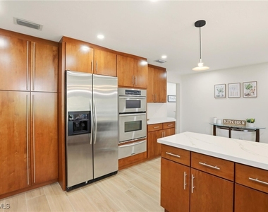339 Landmark Street - Photo Thumbnail 15