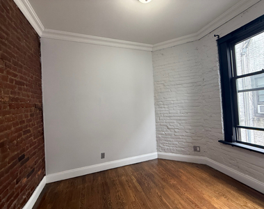 410 East 13th Street - Photo Thumbnail 9