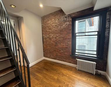 410 East 13th Street - Photo Thumbnail 8