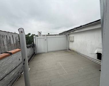 410 East 13th Street - Photo Thumbnail 6