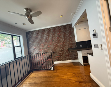 410 East 13th Street - Photo Thumbnail 12