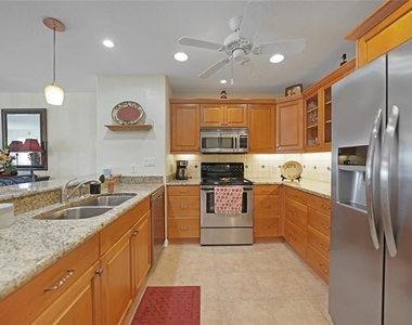 601 Shreve Street - Photo Thumbnail 10