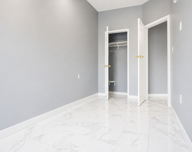 912 Gates Avenue - Photo Thumbnail 5
