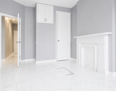 912 Gates Avenue - Photo Thumbnail 4