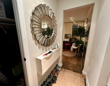 41-42 42nd Street - Photo Thumbnail 0