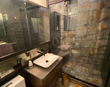41-42 42nd Street - Photo Thumbnail 9