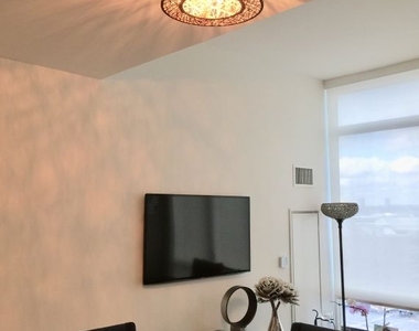 605 West 42nd Street - Photo Thumbnail 3