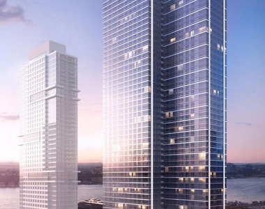 605 West 42nd Street - Photo Thumbnail 6