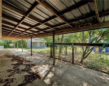 5608 Oak Blvd - Photo Thumbnail 15
