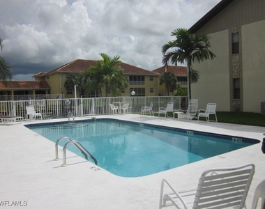 719 Sw 47th Terrace - Photo Thumbnail 12