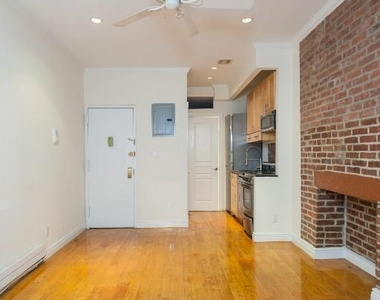 44 Avenue B - Photo Thumbnail 1
