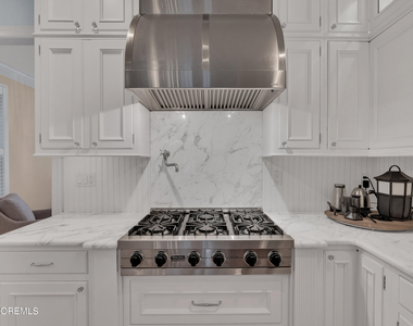 314 Jersey Avenue - Photo Thumbnail 8