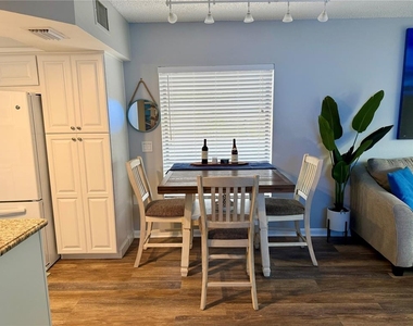 5111 S Gray Pelican Way - Photo Thumbnail 12