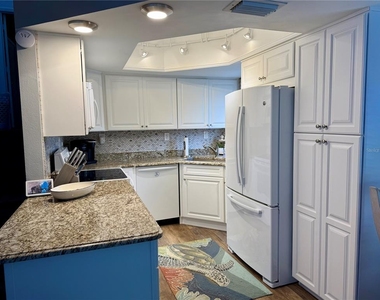 5111 S Gray Pelican Way - Photo Thumbnail 8
