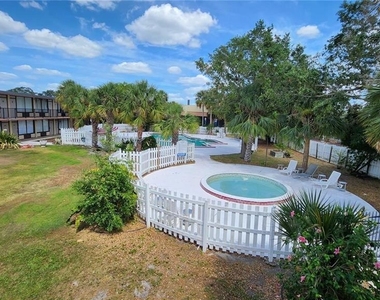 7900 S Orange Blossom Trail - Photo Thumbnail 2