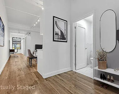 255 West 36th Street - Photo Thumbnail 2