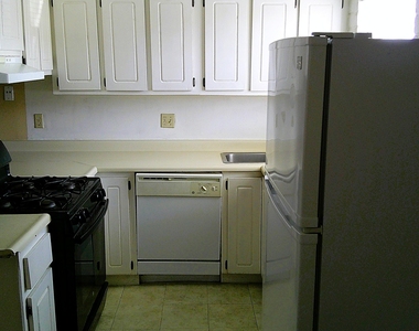3022 E Glen Drive - Photo Thumbnail 6