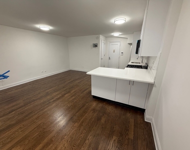 147  East 72nd Street - Photo Thumbnail 8