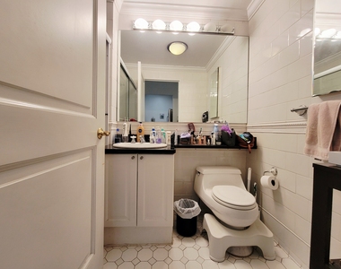 400 East 90th Street - Photo Thumbnail 4