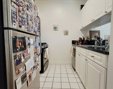 400 East 90th Street - Photo Thumbnail 3