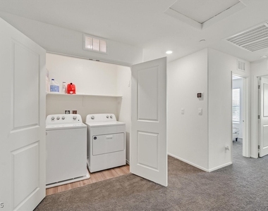1906 Arietta Vista Street - Photo Thumbnail 18