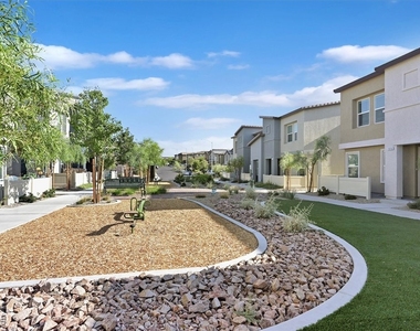 1906 Arietta Vista Street - Photo Thumbnail 24