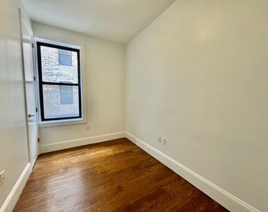 1635 Putnam Avenue - Photo Thumbnail 2