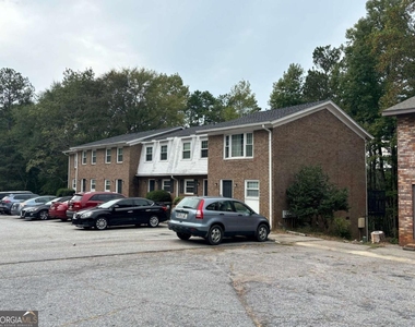 180 Chalfont Lane - Photo Thumbnail 1