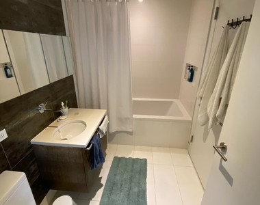63 Roebling Street - Photo Thumbnail 3