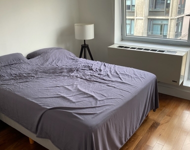63 Roebling Street - Photo Thumbnail 2