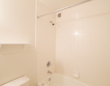 423 East 90th Street - Photo Thumbnail 8