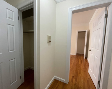 117 West 13th Street - Photo Thumbnail 1