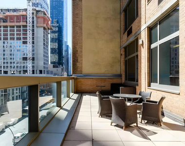 8th Avenue - Photo Thumbnail 6