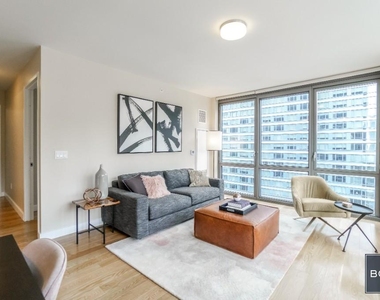 West 57th Street - Photo Thumbnail 1