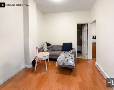 34-42 9 Street - Photo Thumbnail 2